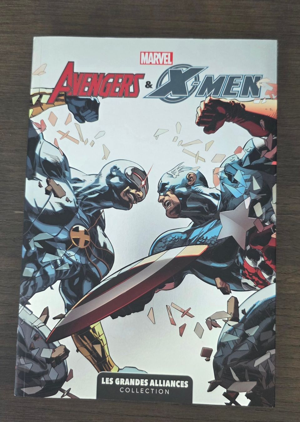 Fumetti: Avengers & X-Men Tome 2 en français Marvel – Nuovo (secondo la descrizione) da Meyrin venduto da bigjoejr69