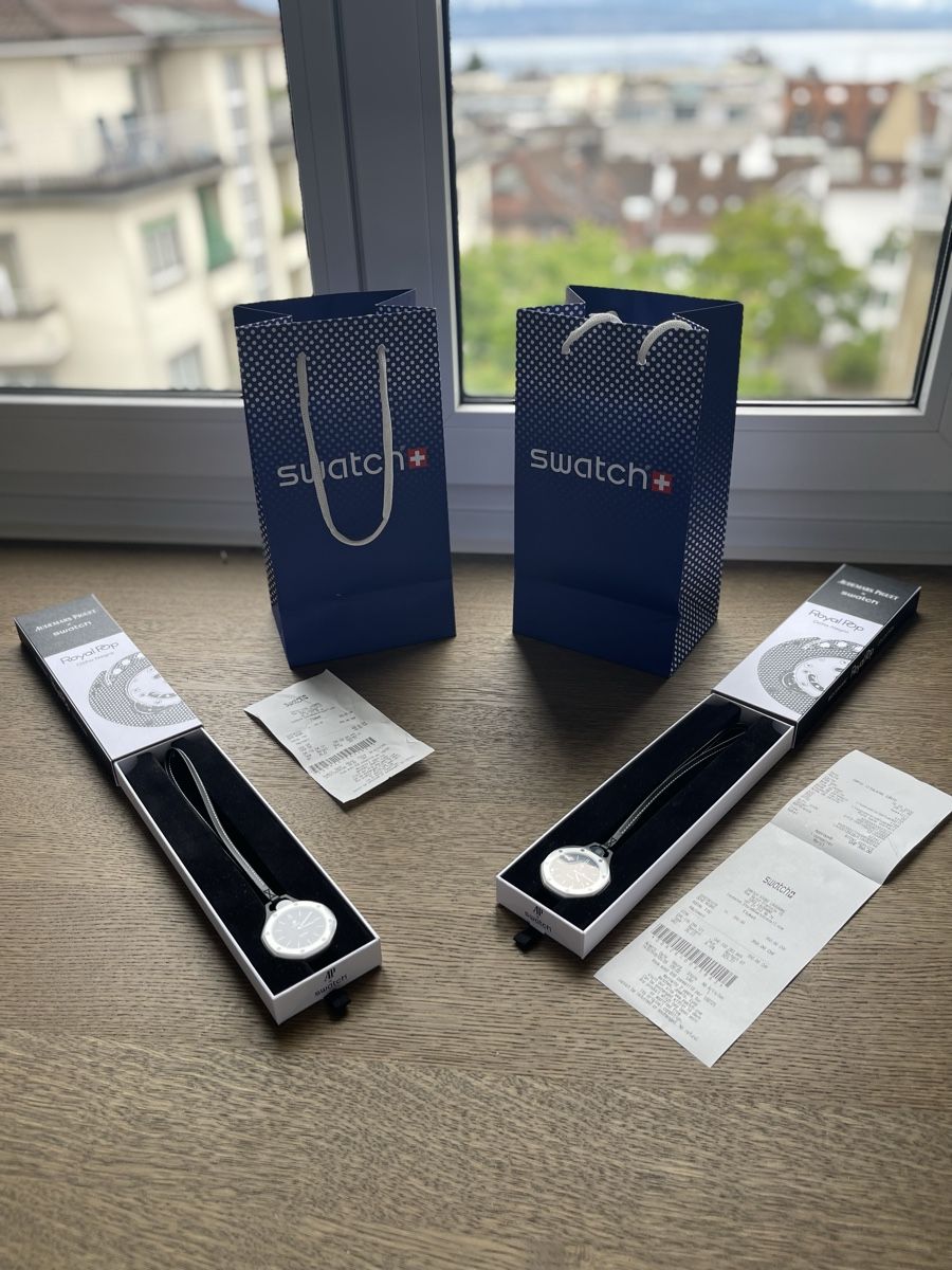 Swatch Orologi: Ocho Negro Royal Pop 2 montres  – Nuovo e nell'imballaggio originale da Lausanne venduto da sof_5rtj 1