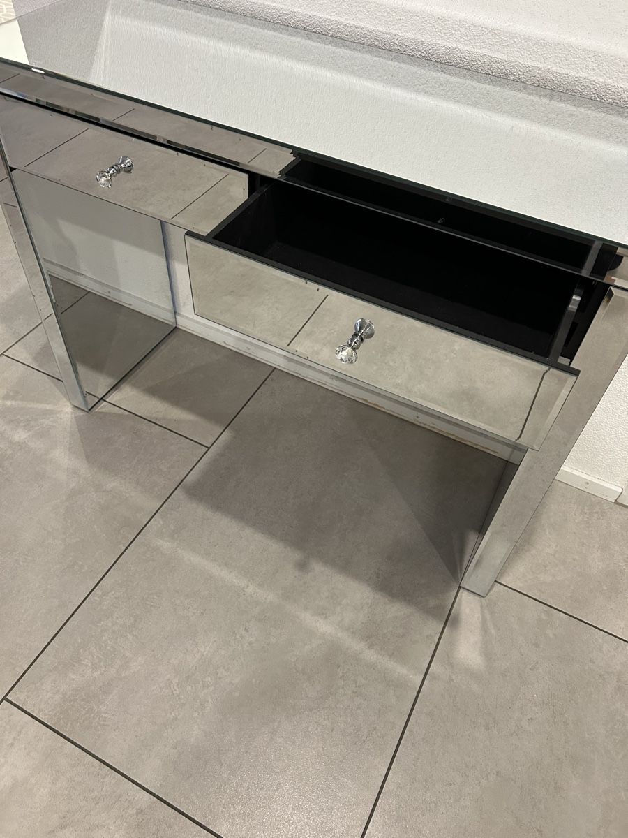 Cassettiere: Glaskommode mit 2 Schubladen in Gutem Zustand – Usato da Lengnau BE venduto da M.Laib 2