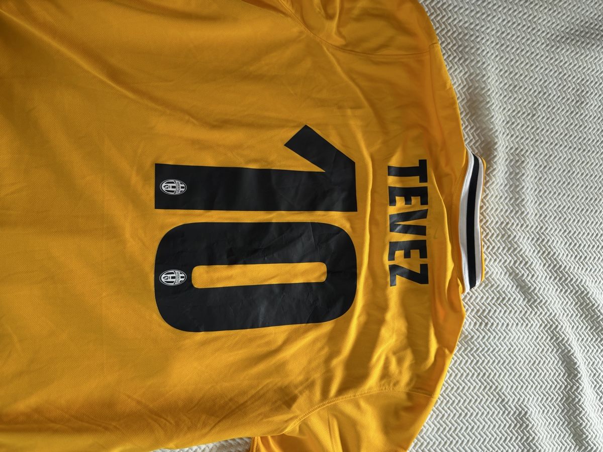 Nike Canottiere & Pantaloni: Original Juventus 13/14 away Tevez – Nuovo (secondo la descrizione) da Aarberg venduto da marcoo237 1