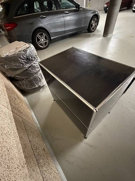 Eléments de bureau: USM Haller Beistellmöbel – D'occasion à Mels par 4archy 2