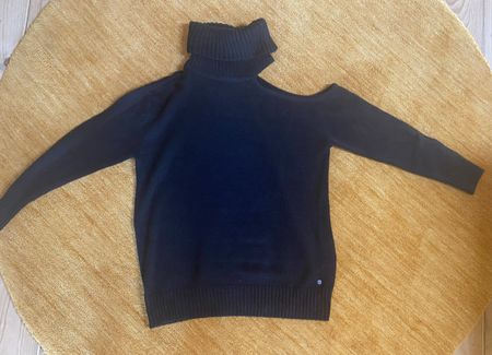 Rollkragen Strickpullover I one shoulder I Gr. 36/38 I NEU