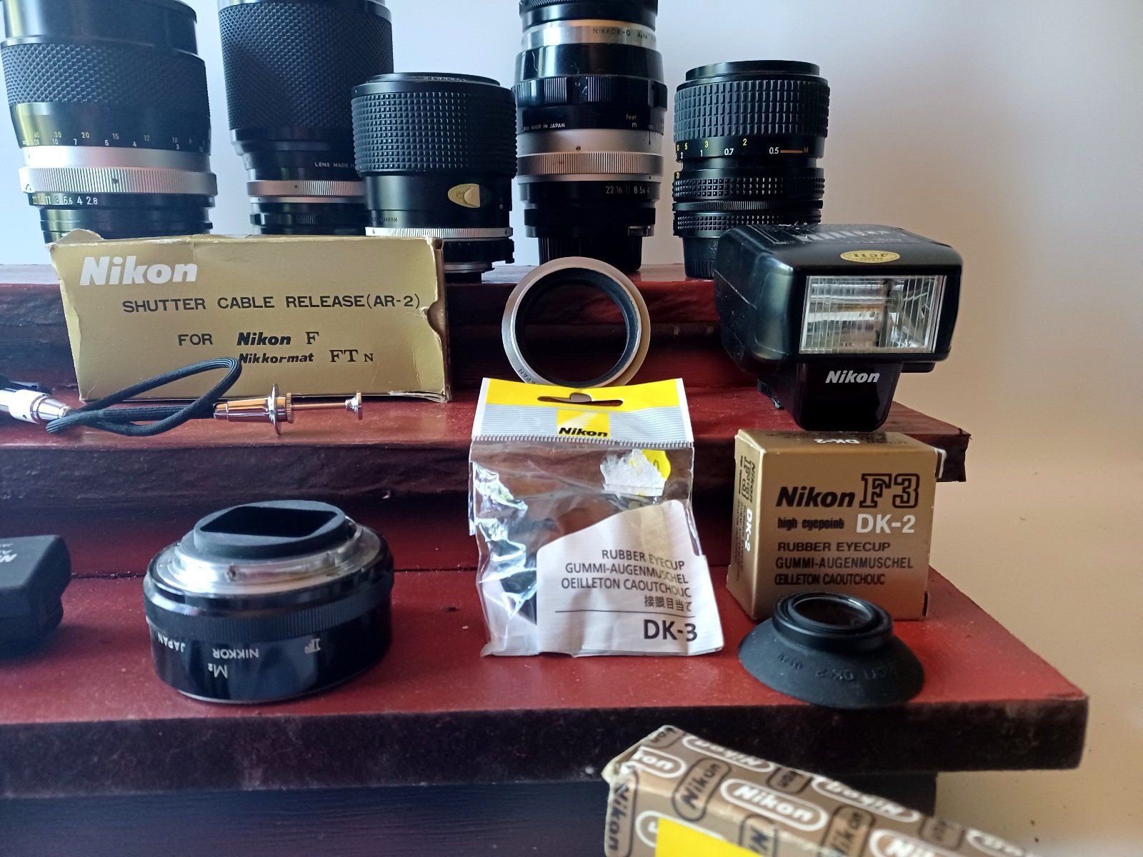 Nikon Kamera: Lot accessoires et objectifs Nikon – Gebraucht aus Travers von Aspago 4