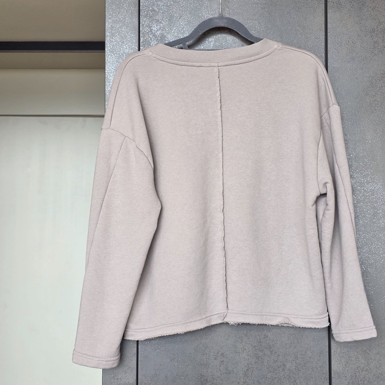 Maglioni & Felpe: 🐸 ELIAS RUMELIS PULLOVER S HELLGRAU V-NECK MEGA SCHÖN – Usato da Môtier (Vully) venduto da Frogs 1