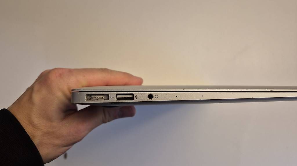 Apple Notebook: Macbook Air (2013) mit ChromeOS Flex – Usato da Lausen venduto da Mwuet 1