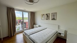 IKEA Bett Malm Weiss mit zwei Lattenrosten 180x200 cm