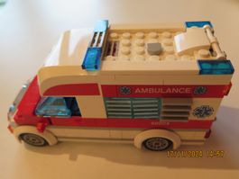 älteres Lego Auto Ambulance 60204 mit Bahre