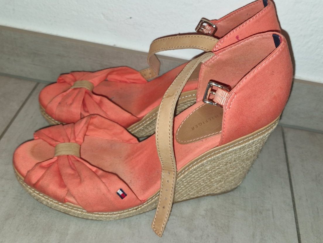 Tommy Hilfiger Scarpe da donna: Absatzschuhe Hilfiger – Usato da Zell ZH venduto da Eva-Jana