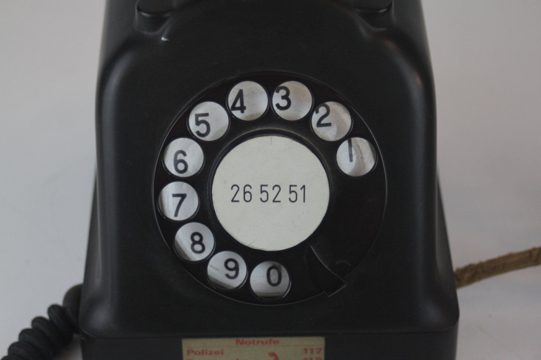 Telefoni: Altes Wählscheibentelefon Bakelit Vintage Schwarz – Usato da Basel venduto da IRMAundFRED 2
