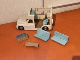 Sylvanian Families Wohnmobil beige mit Zubehör gebraucht