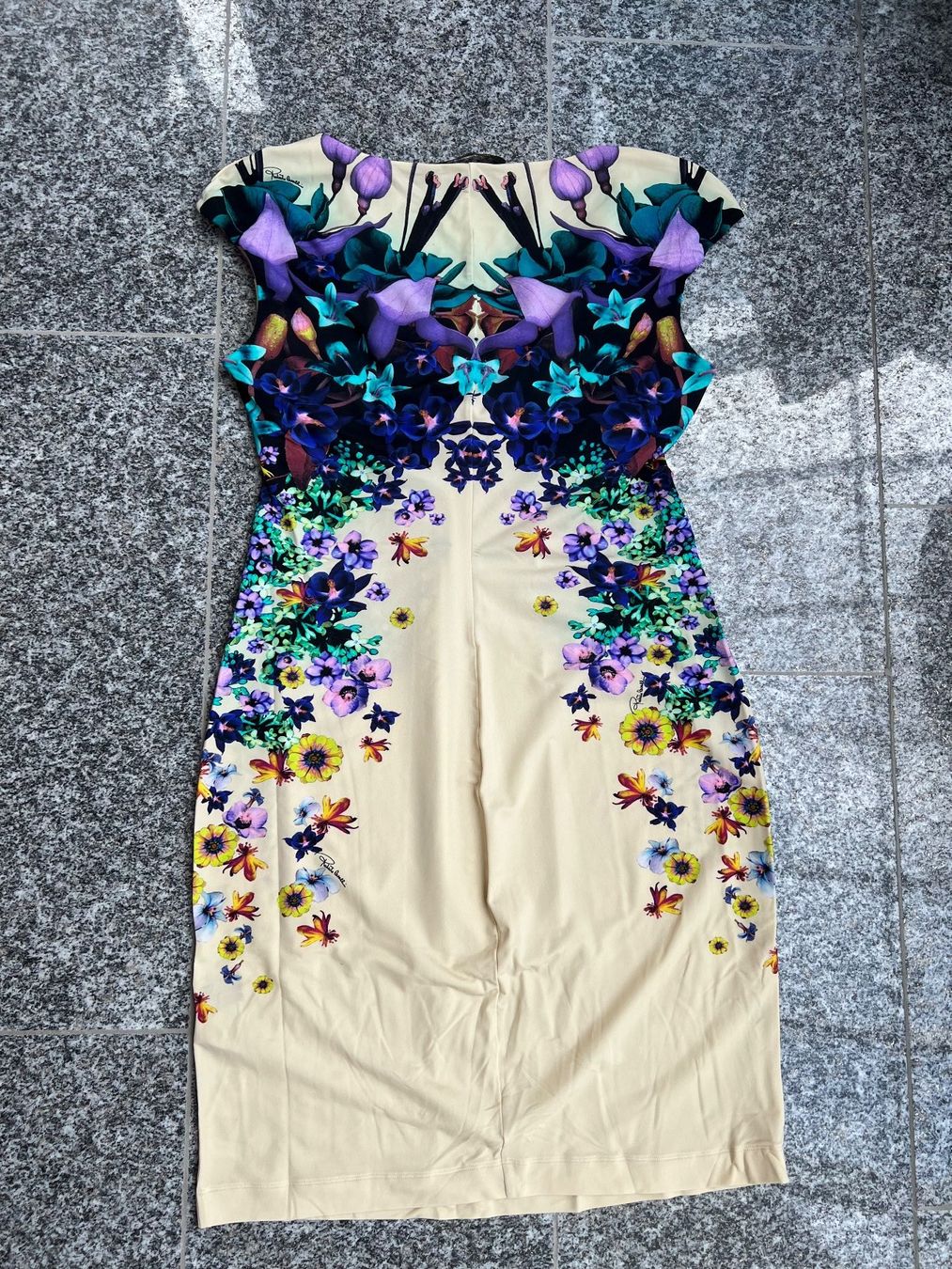 Roberto Cavalli Vestiti: Kleid von Roberto Cavalli – Usato da Remigen venduto da Orlana7 2
