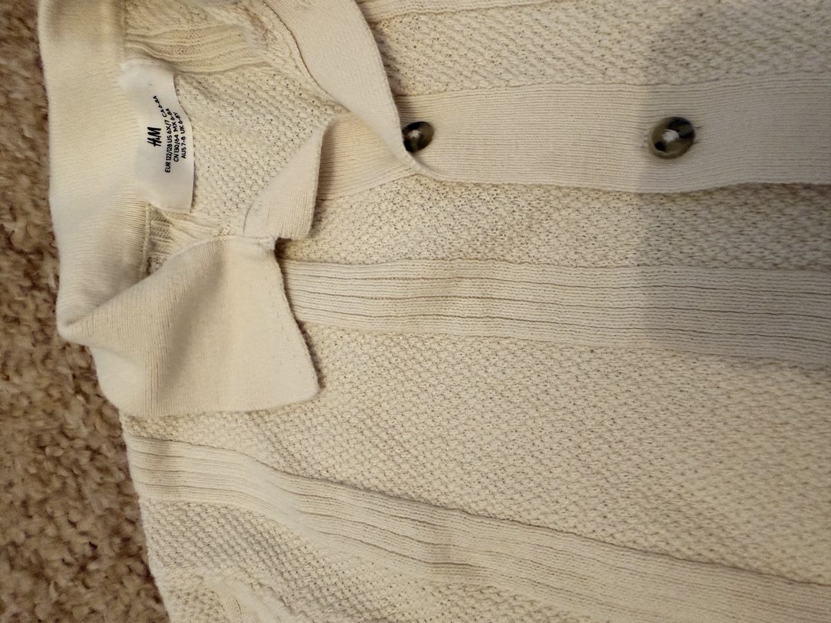 H&M Camicie, T-shirt & Polo: Kurzärmeliges Strickhemd Kinder – Usato da Buchs AG venduto da GresaaB 3