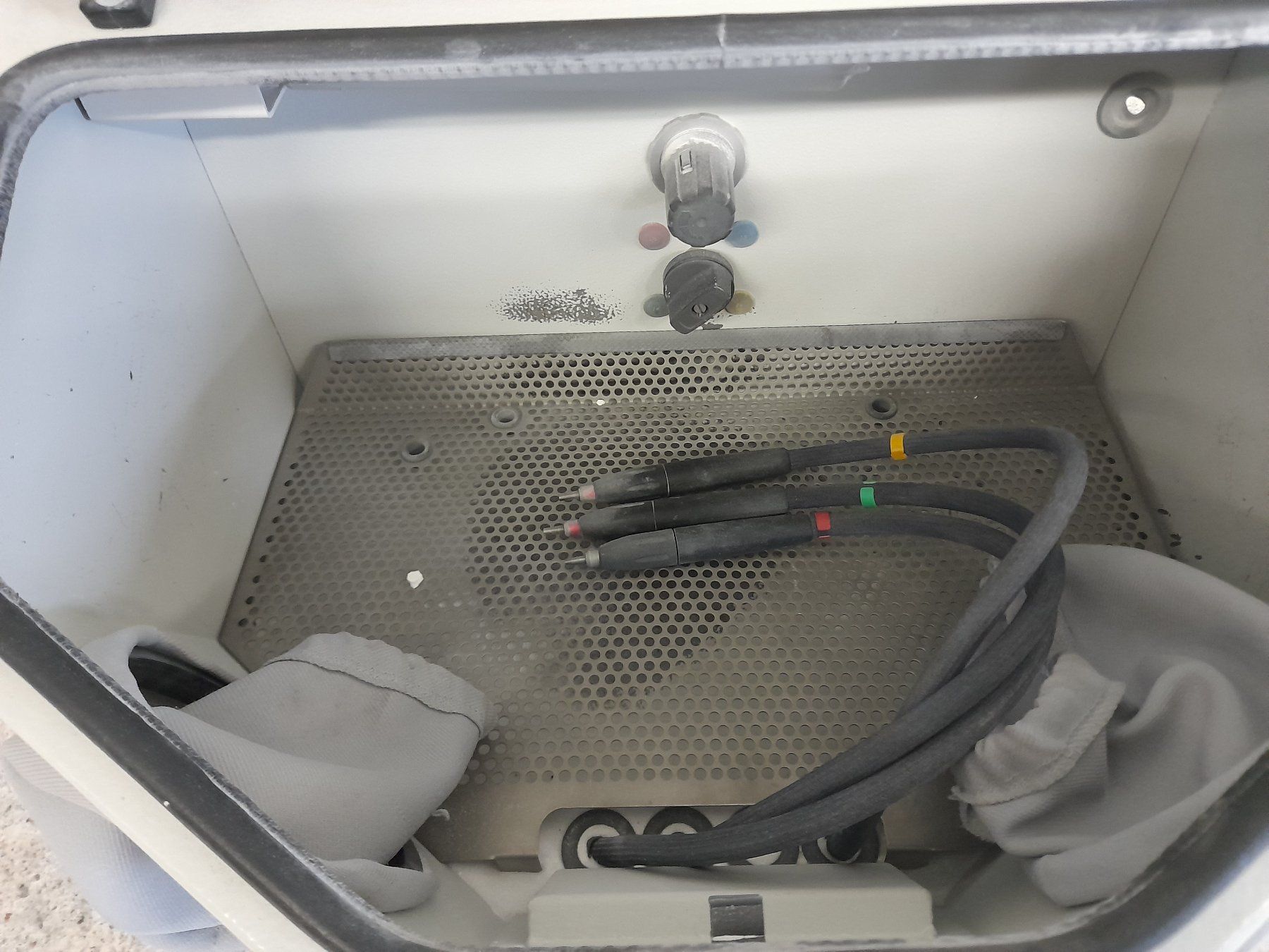 Alle Maschinen: Sableuse Renfert Basic quattro avec 3 bacs pour le sable – Gebraucht aus St-Aubin-Sauges von bestplouc 1