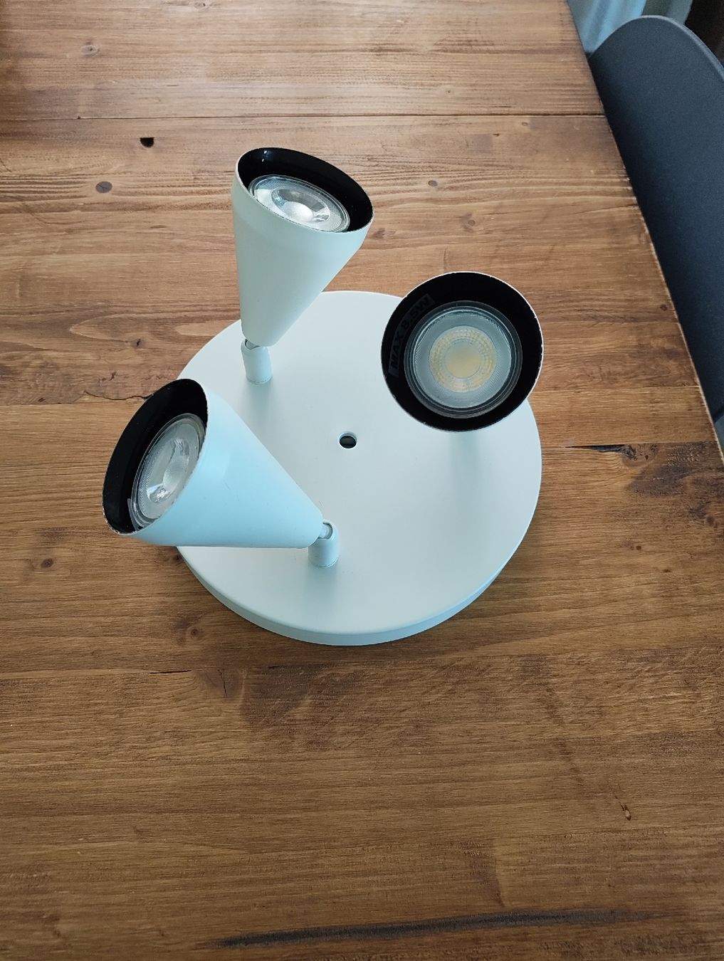 Ikea Lampadari & plafoniere: IKEA Deckenlampe mit 3 Spots, neigbar – Usato da Aesch ZH venduto da carlospp95