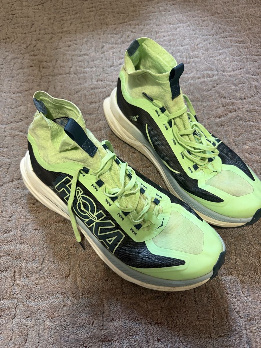 Hoka One One Scarpe da uomo: Chaussures de trail Hoka Tecton X3. EU 48 – Usato da Sembrancher venduto da cha_x76c