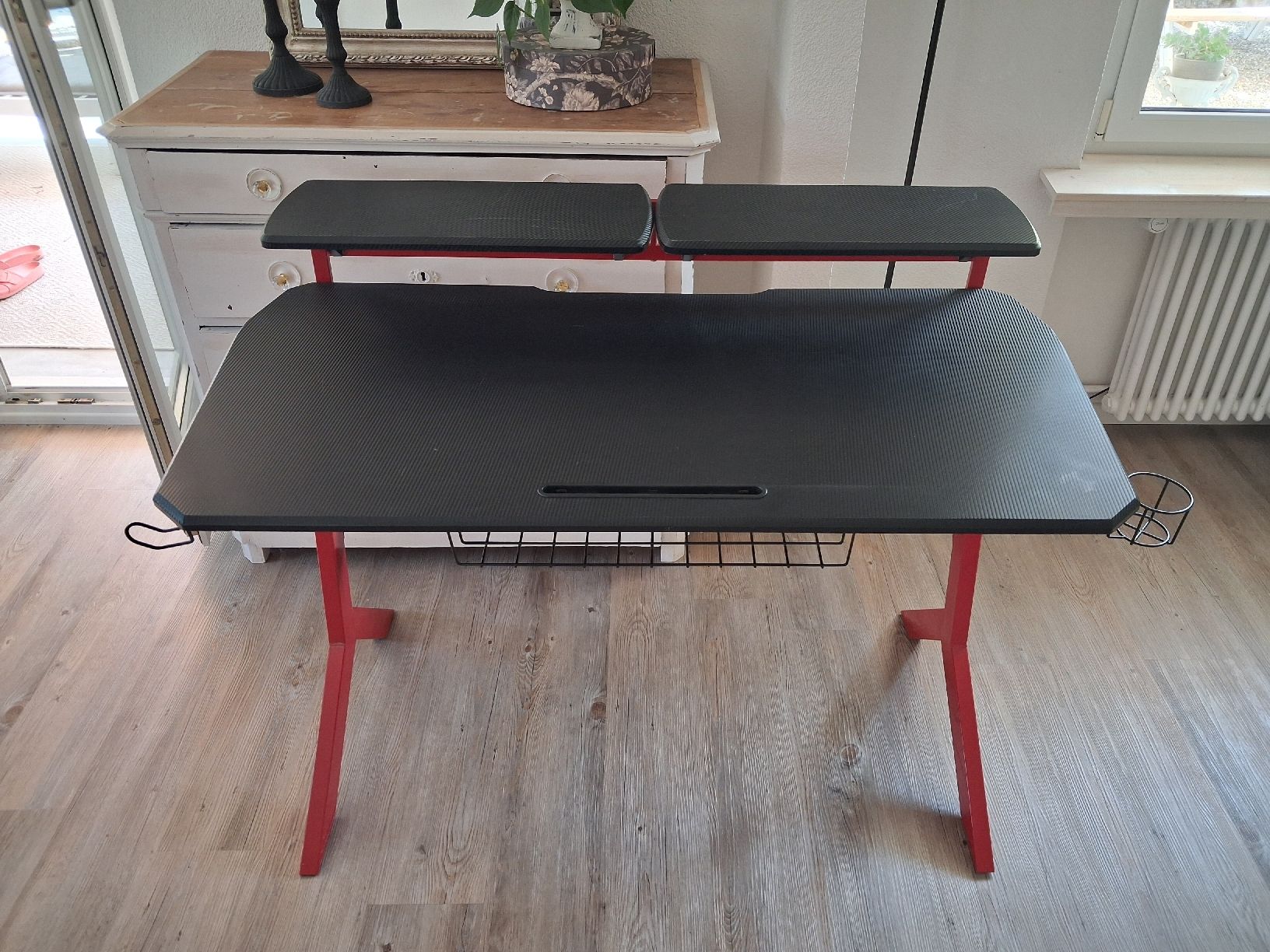 Scrivanie: Büro oder Gaming Tisch – Usato da Gurzelen venduto da Boutique 2