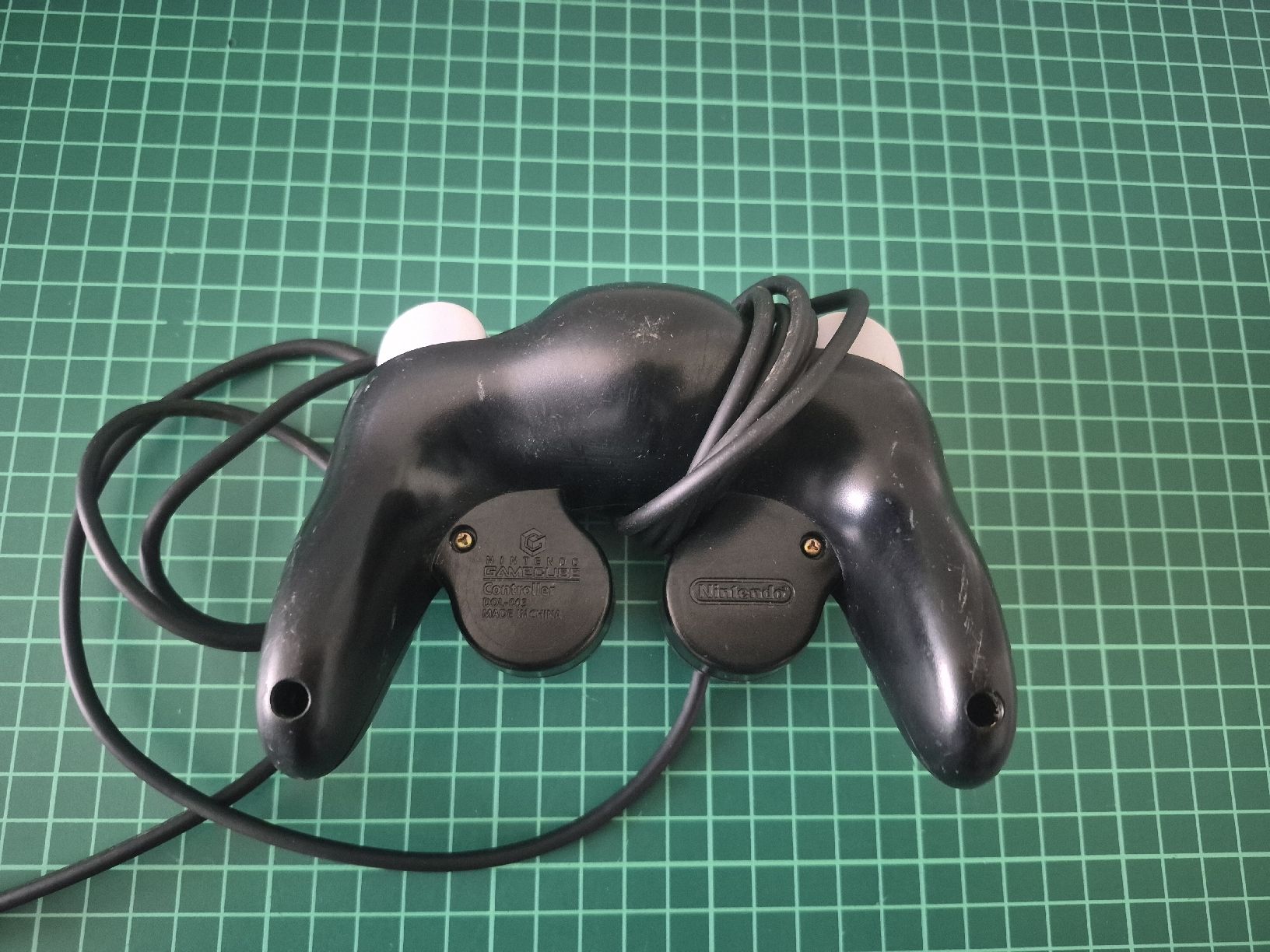 Nintendo Manettes: Nintendo GameCube Controller  – D'occasion à Meyrin par Retro-GZ 1