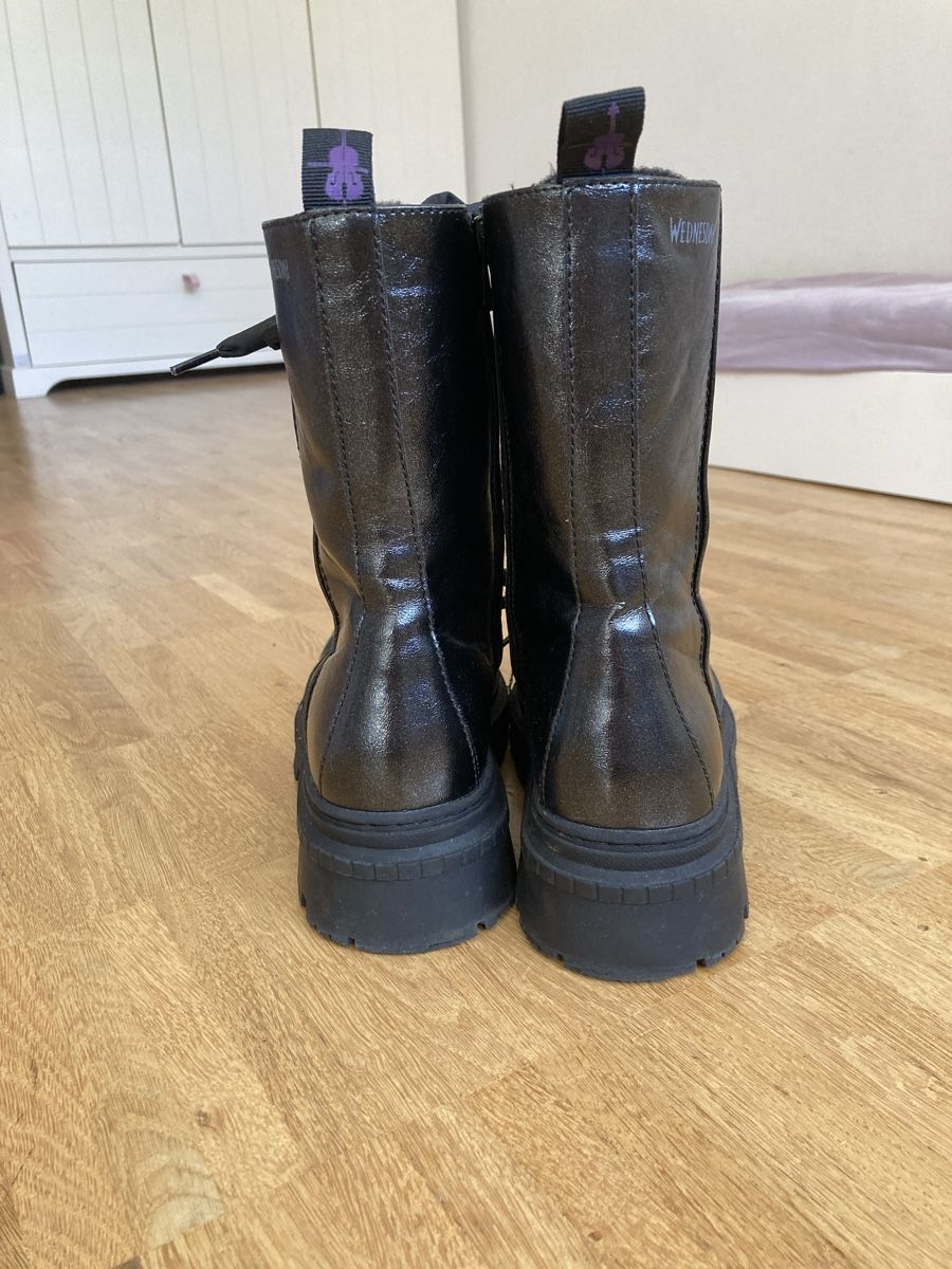 Scarpe per ragazze: Wednesday Stiefel Grösse 38 – Usato da Zürich venduto da Retrogirl 2