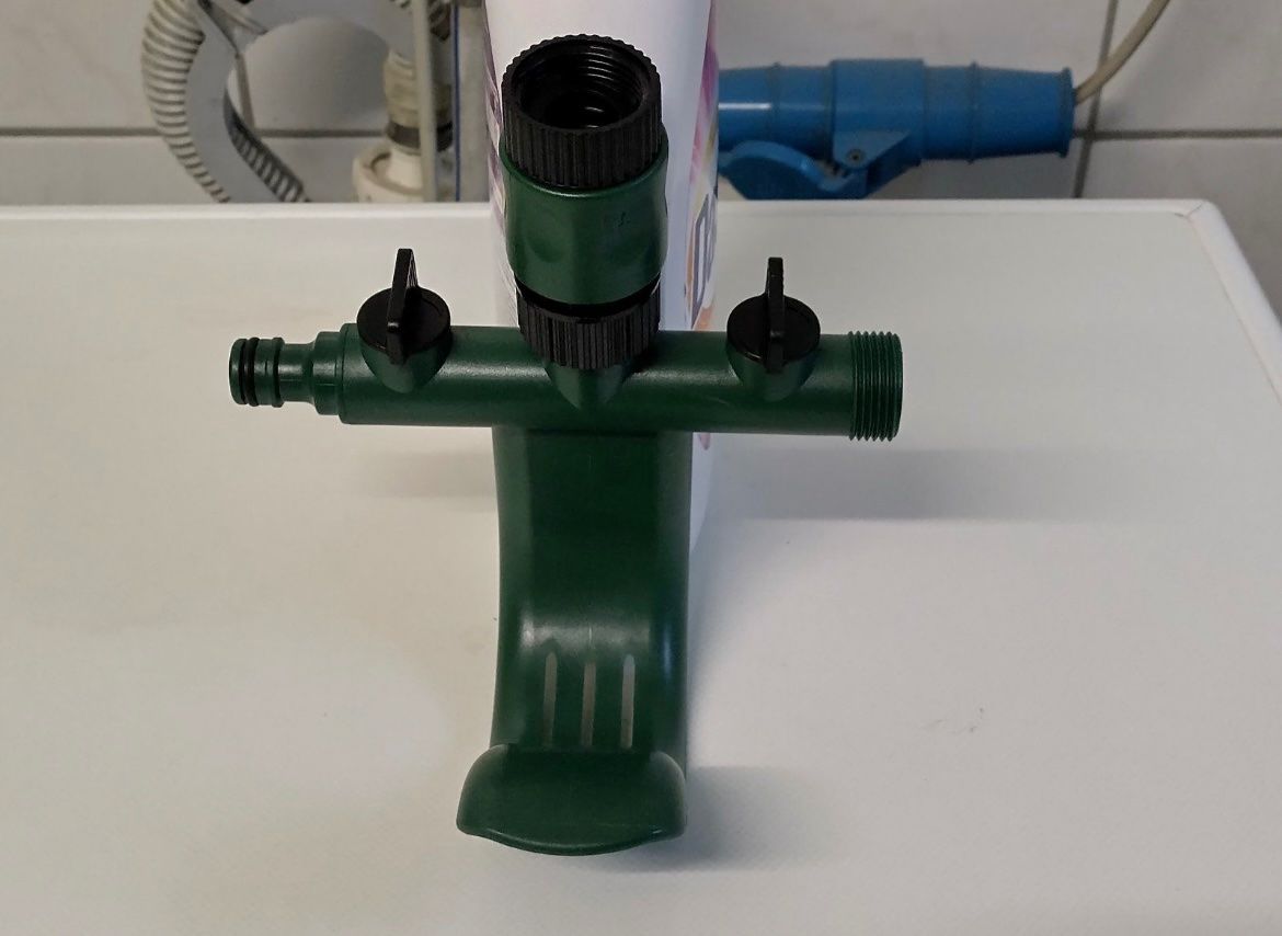 Tubi & Tubi flessibili: Wasserverteiler 3 in 1 mit Schlauchhalter – Nuovo (secondo la descrizione) da Heerbrugg venduto da ProBau-Liq 2