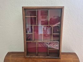 Setzkasten Holz mit Glasfront und rotem Samt Vintage Schrank