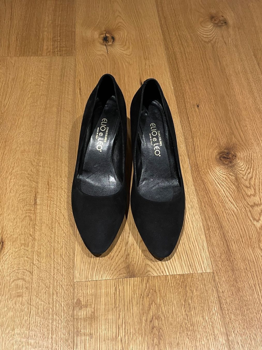 Damenschuhe: Escarpins daim noir étoiles – Gebraucht aus Puplinge von Cechth 1