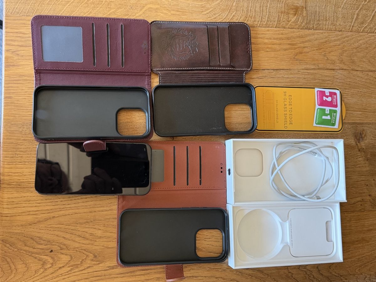 Apple Portables: iPhone 15 Pro 128 GB – D'occasion à gurzelen par ster402 4
