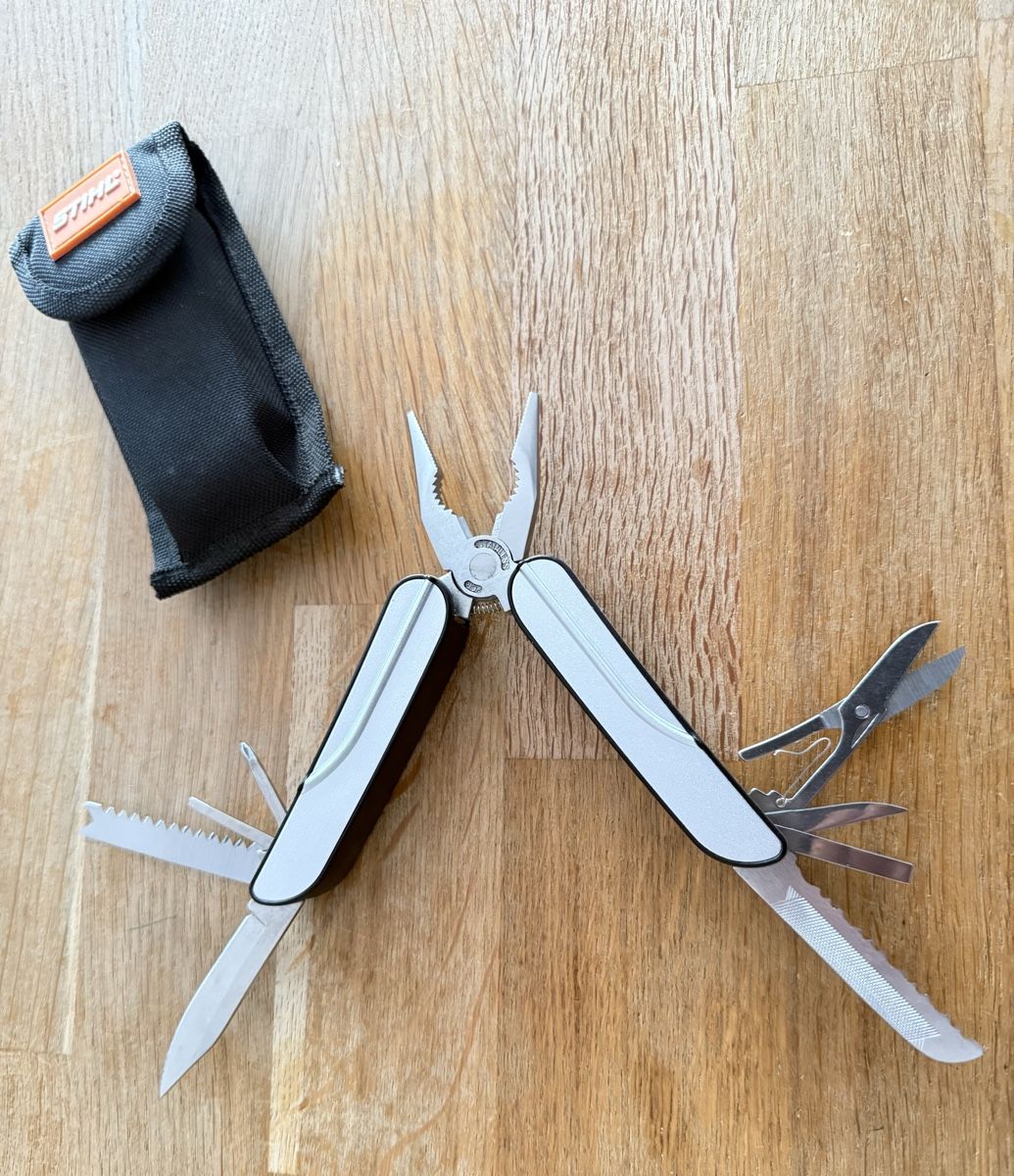Coltelli tascabile: Multitool Stihl mit Etui silber schwarz Neu – Nuovo (secondo la descrizione) da Goldach venduto da Messerguru 1