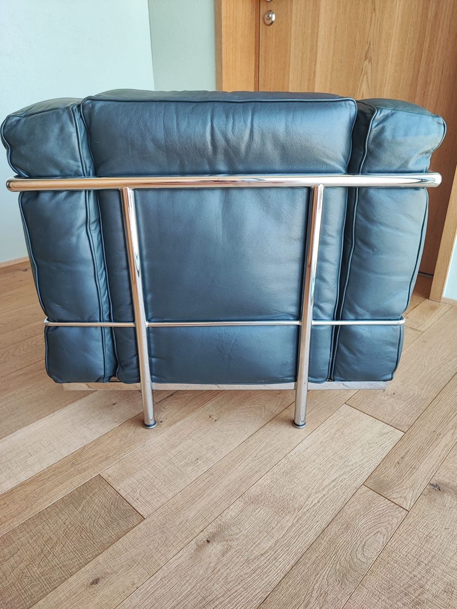 Poltrone: Replika Sessel LC2 im Stil von Le Corbusier – Usato da Dielsdorf venduto da rlx_geek 6