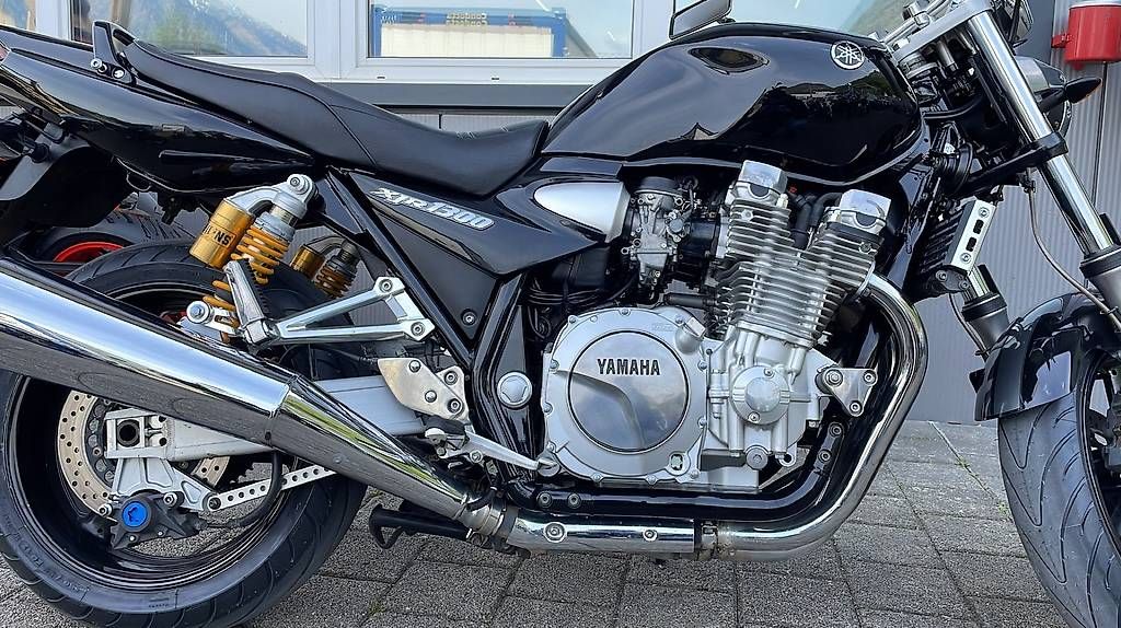 Yamaha Strada: Yamaha XJR1300 || 2006 – Usato da Kriens venduto da Patrick_Pales
