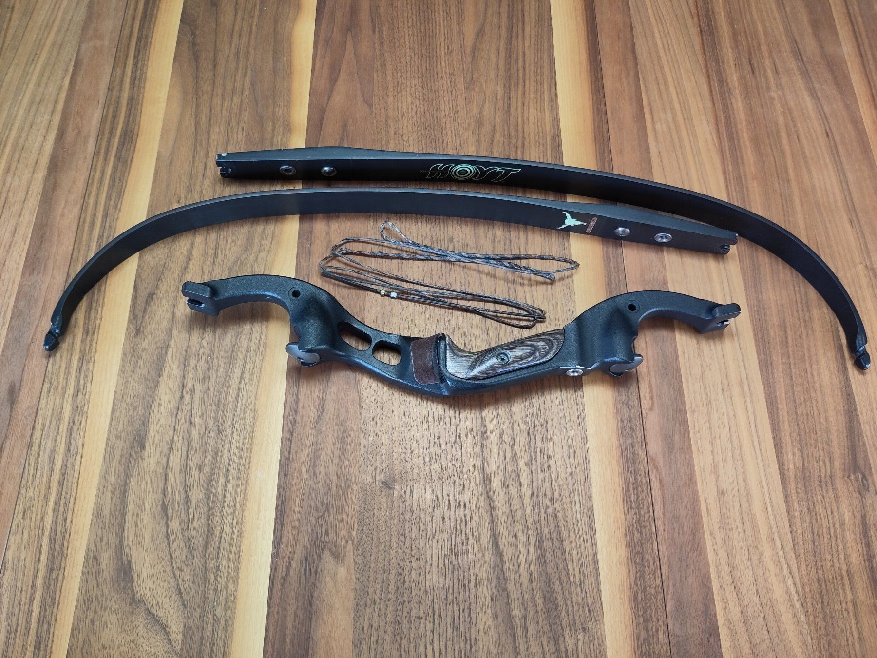 Hoyt Tiro con l'arco: Hoyt Takedown Bogen Buffalo 35# – Usato da Meilen venduto da Glaussonauten 2