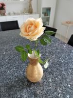 Vase Gold