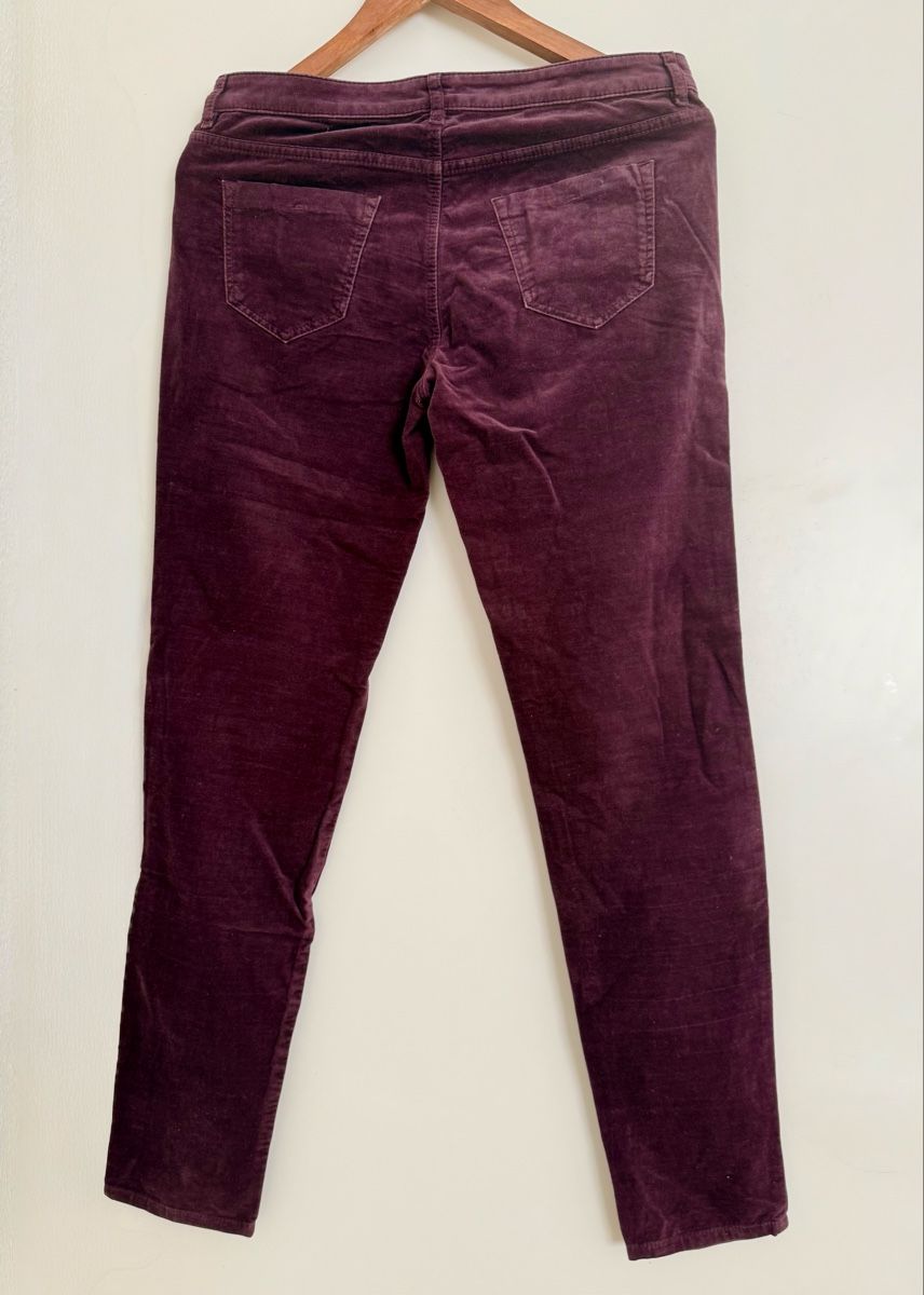 Massimo Dutti Pantalons: Massimo Dutti Velvet Jeans - Plum, Size 38 – D'occasion à Zollikerberg par MK-13 1