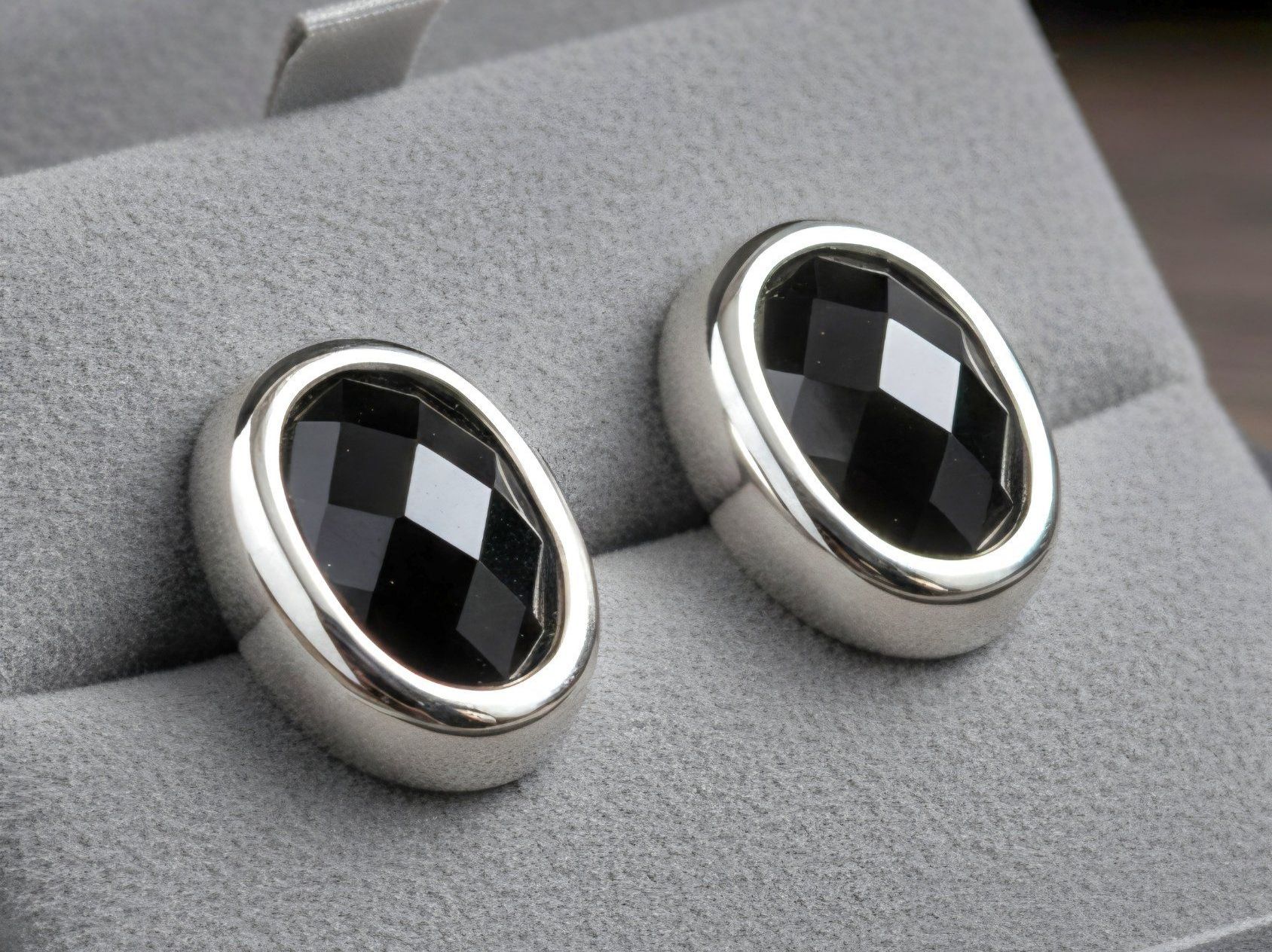 Ohrringe & -stecker: Silber 925 Ohrstecker  mit facettiertem Onyx - Neu – Neu und originalverpackt aus Uetikon am See von Coralreef 3