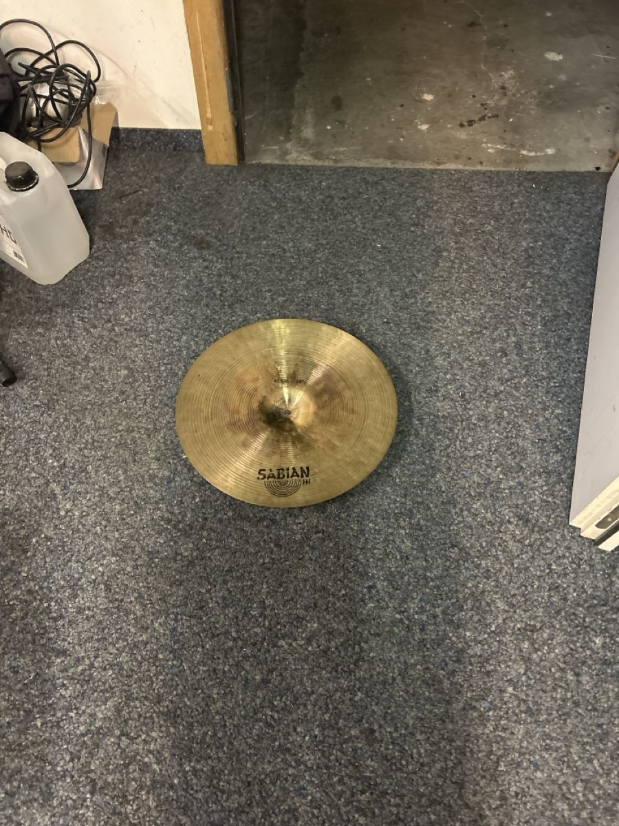 Sabian Instruments de musique: SABIAN Thin Crash Becken 16" – D'occasion à Rupperswil par UnseenUser 1