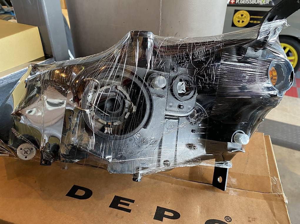 Scheinwerfer: Scheinwerfer rechts zu Honda Civic – Gebraucht aus Escholzmatt von fatattack13 1