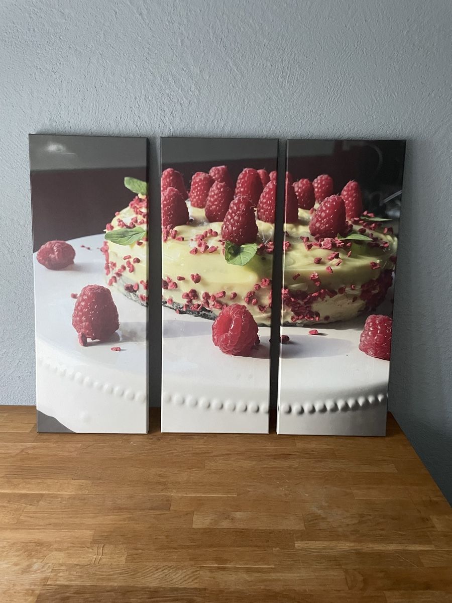 Poster & Bilder: Leinwandbild – Gebraucht aus Dübendorf von Magnum22inch