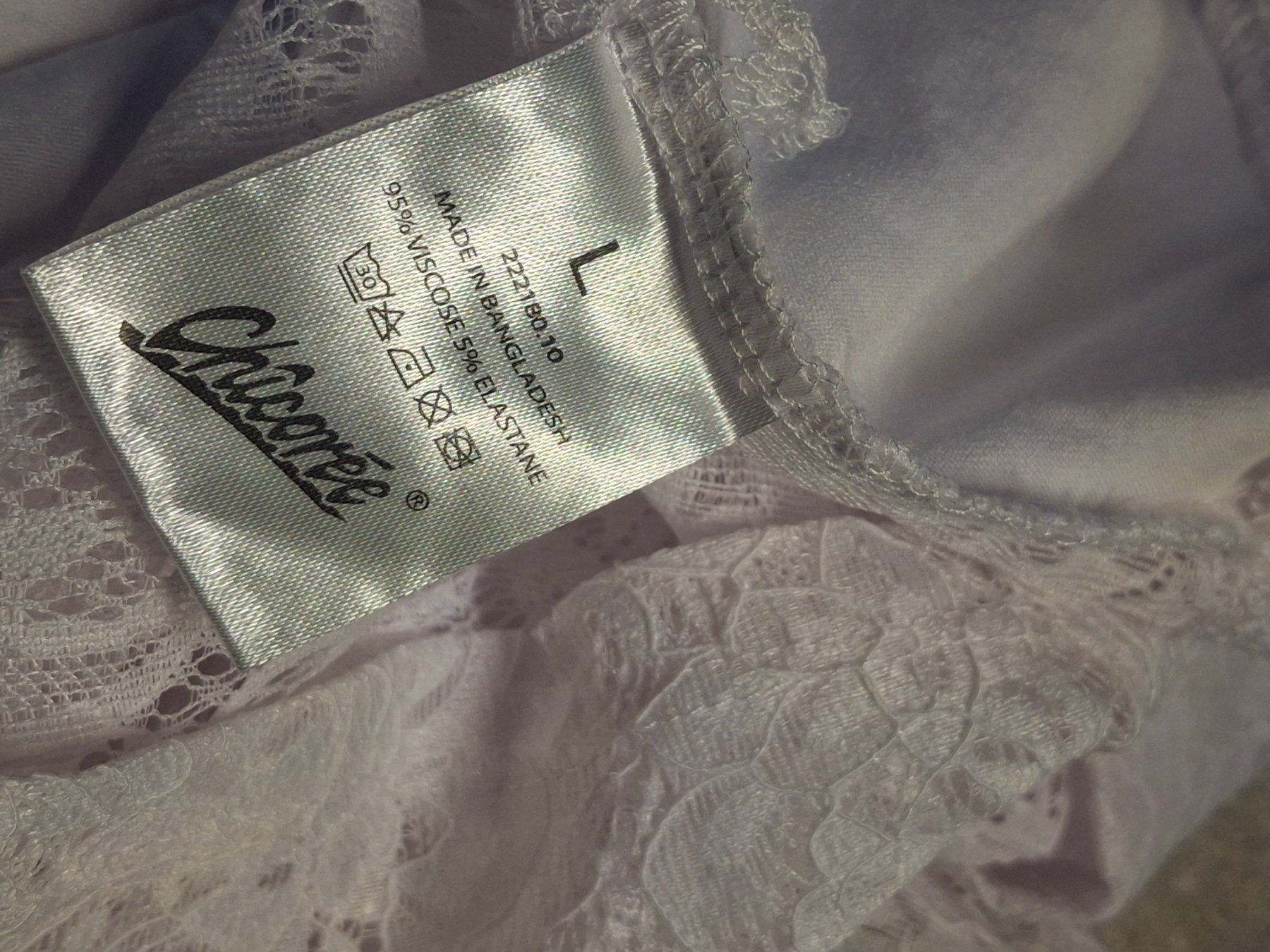 Maglioni & Felpe: Pull col en V dentelle transparence taille L marque Chicorée – Usato da Villiers venduto da san_jn5w 5
