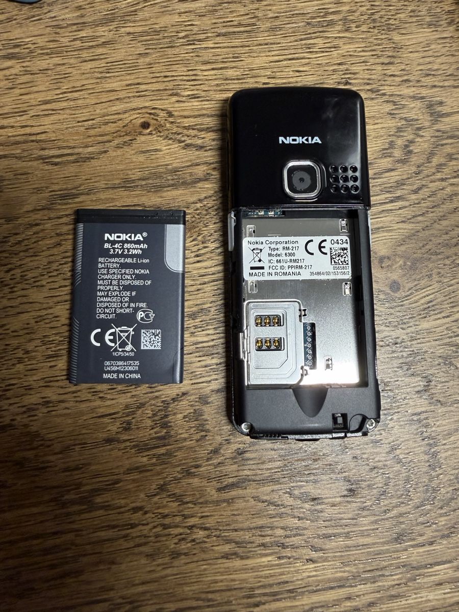 Nokia Telefoni cellulari / Smartphones: Nokia 6300 Mobiltelefon silber – Usato da Oberwil BL venduto da Hariva 3
