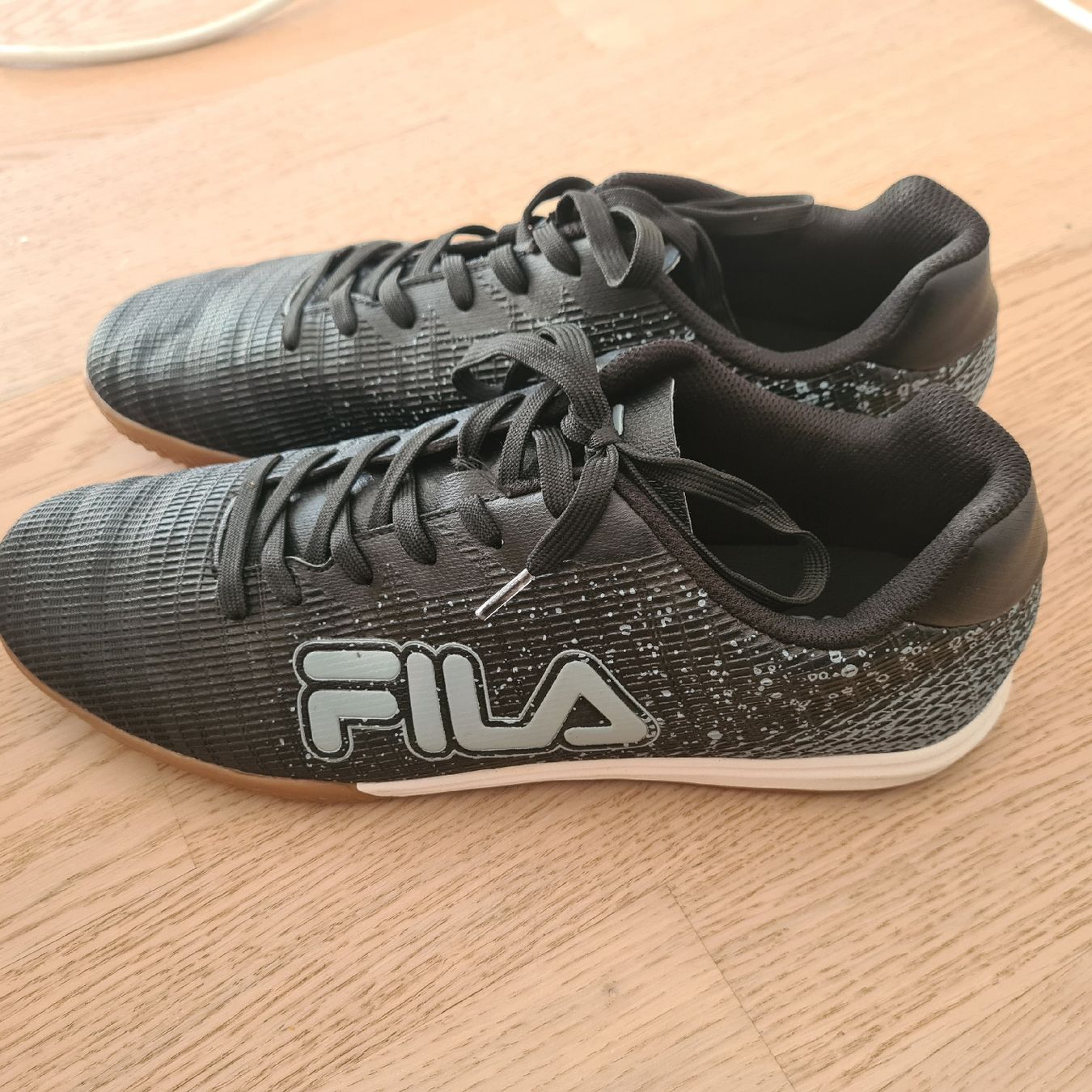 Fila Chaussures hommes: FILA Sneakers  Gr. 44 – D'occasion à Steinen par turbogeiss99