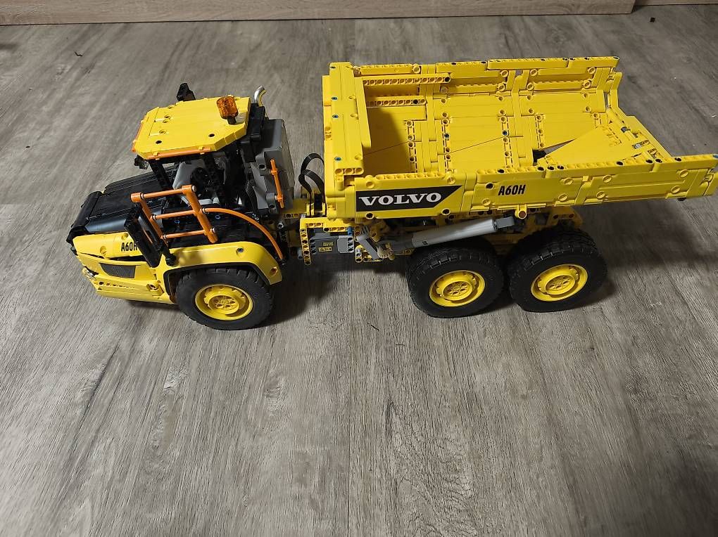 Kit di costruzioni: Dumper Volvo A60H Lego Technic – Usato da Schönengrund venduto da Kroko5 2