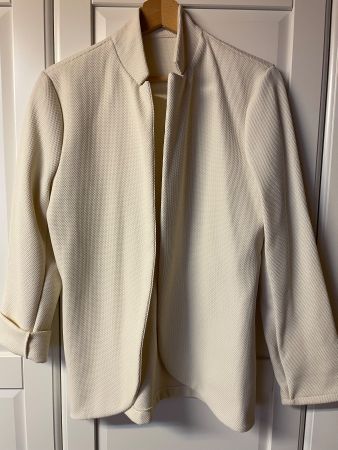 Damen Jacke cremefarben Grösse XL guter Zustand