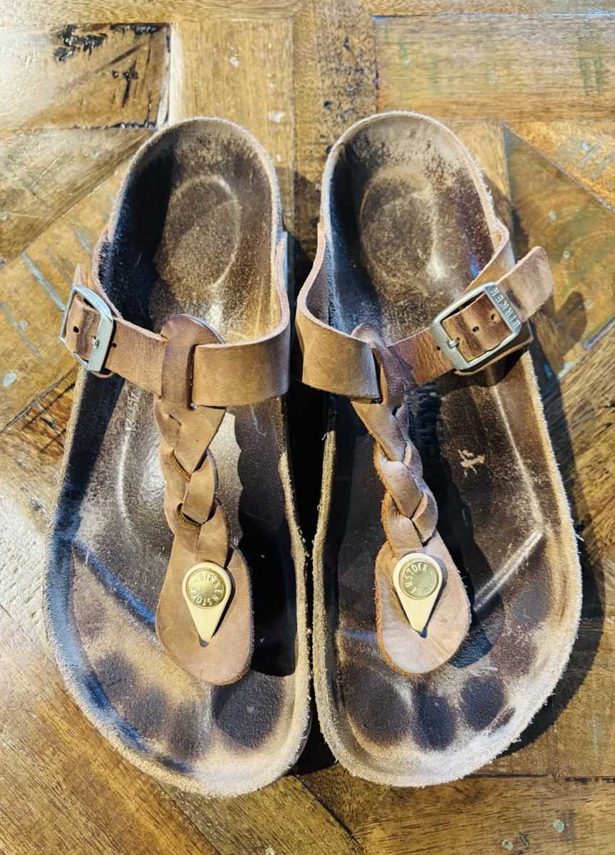 Birkenstock Herrenschuhe: Birkenstock Gizeh Cognac, 39  – Gebraucht aus La Tour-de-Peilz von sarahg80