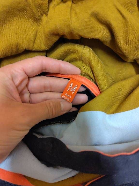 Maglioni & Felpe: Nachhaltiger Pulli, Gr. M – Usato da Zürich venduto da Dory12 2