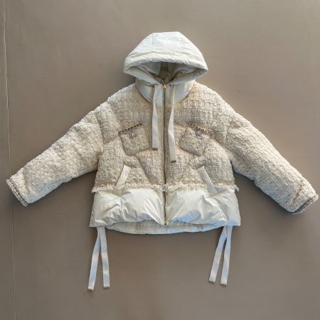 neue KHRISJOY Oversize Daunenjacke aus Tweed 🤍