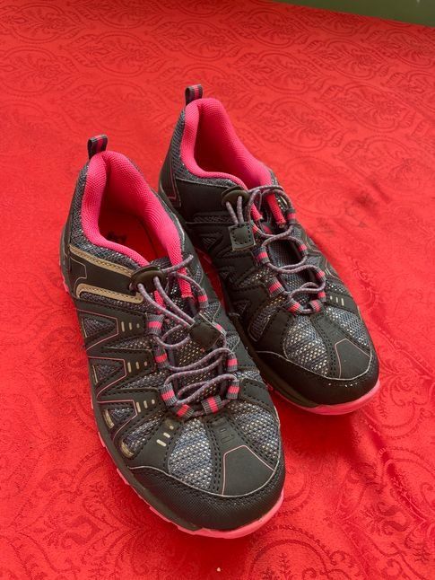 Scarpe per ragazze: Mädchen Trekking Schuhe 35 Vty – Usato da Bergdietikon venduto da antovale