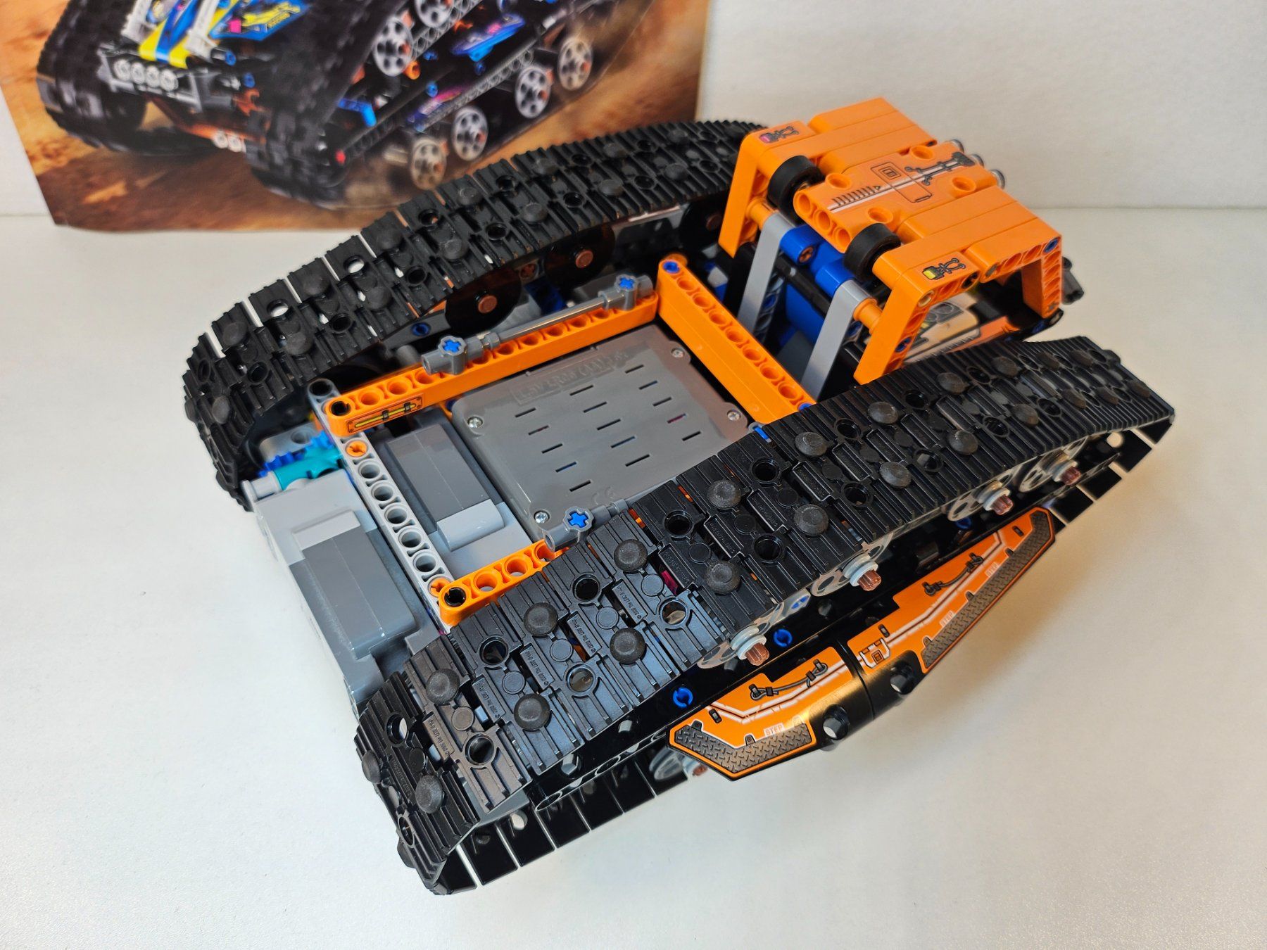 Lego Spielzeuge: LEGO Technic App-Controlled Transformation Fahrzeug 42140 – Gebraucht aus Wauwil von SoLeWa 2
