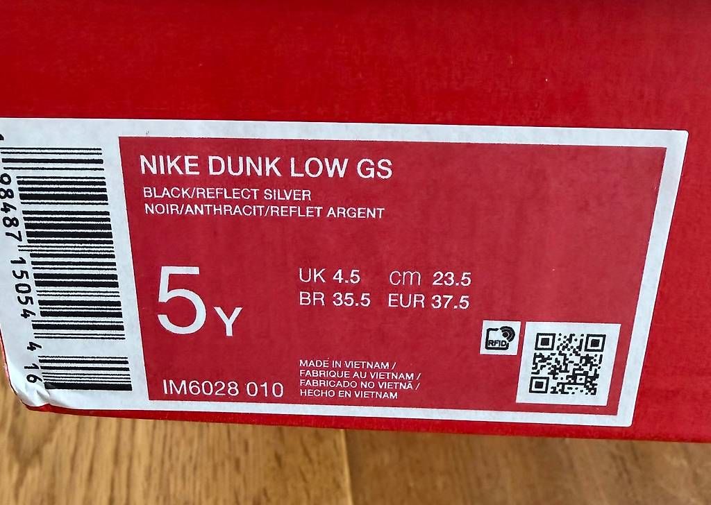 Scarpe da donna: Nike Sneakers Gr. 37.5 – Usato da Oberwil BL venduto da Yara015 3