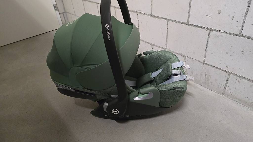 Sièges auto: cybex PLATINUM Set Cloud T i-Size Plus mit Base T Black – D'occasion à Reinach AG par lespatrons22