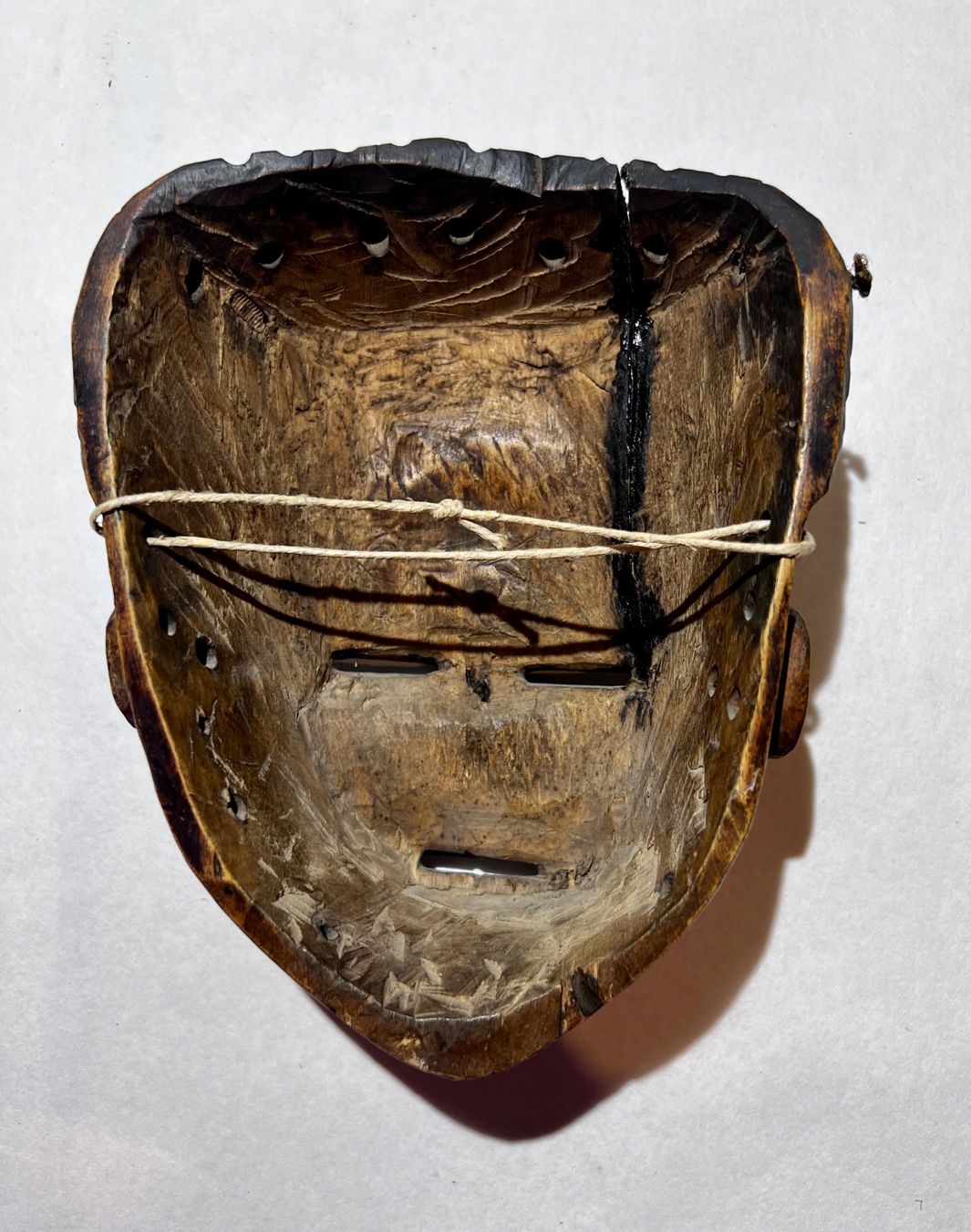 Internationale Kunst: Maske der Bakongo D.C: Congo Anfang 20 Jhd. – Gebraucht aus Zunzgen von  5