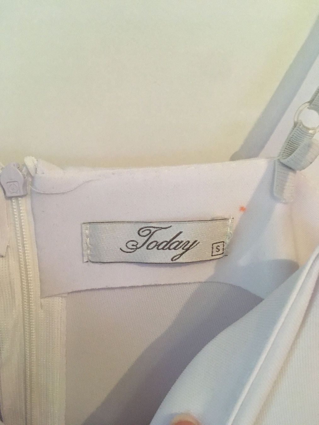 Kleider: Geblümtes Sommerkleid weiss Gr. S – Neu (gemäss Beschreibung) aus Thun von Vans_98 4